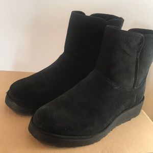 Uggs - Kristin - Black - Womens Size 9